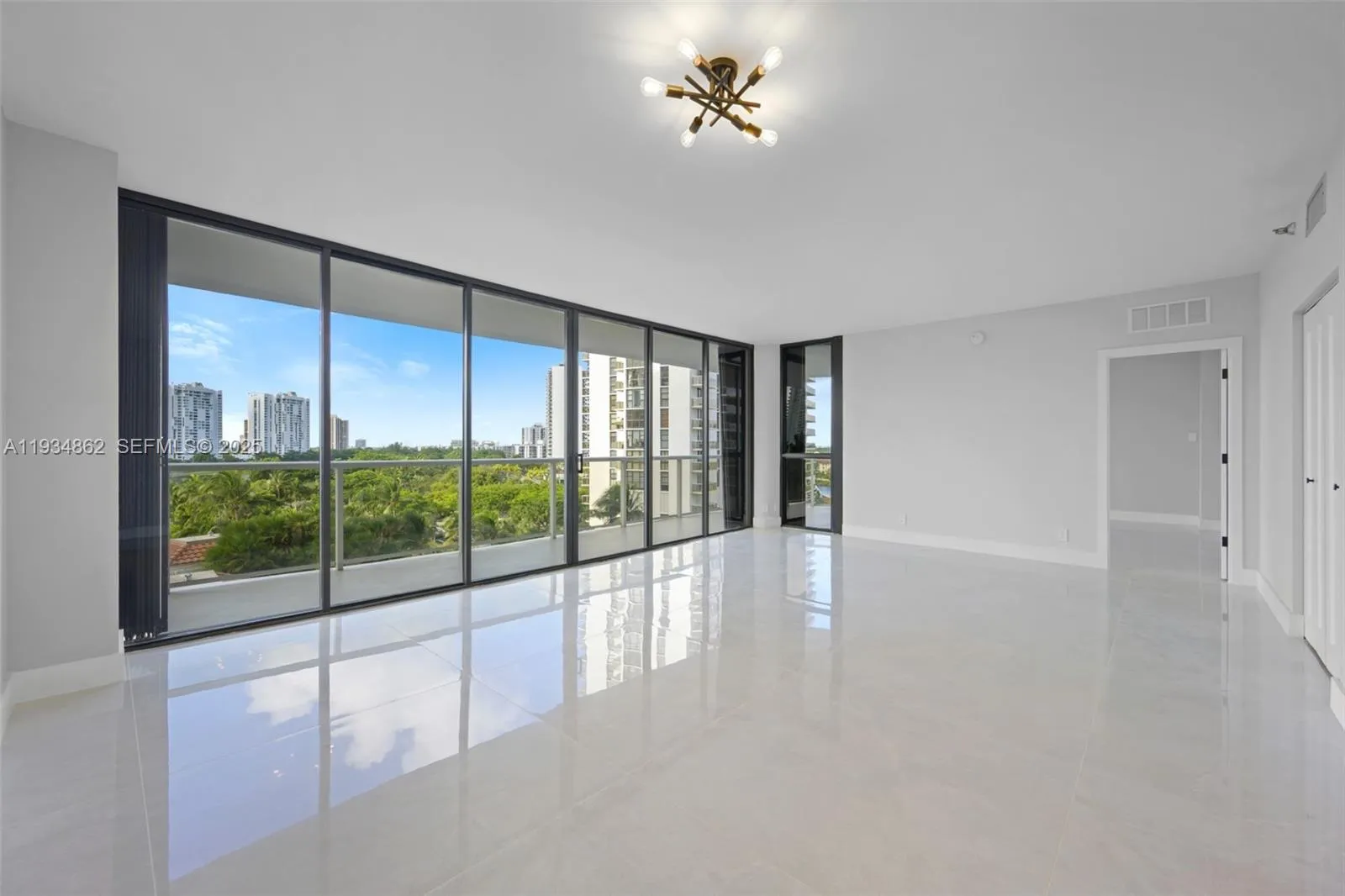 20281 E Country Club Dr # 501, Aventura FL 33180