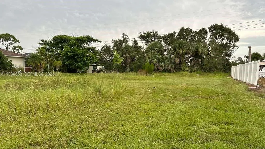for sale at 1907 NE 28 St, Cape Coral FL 33909