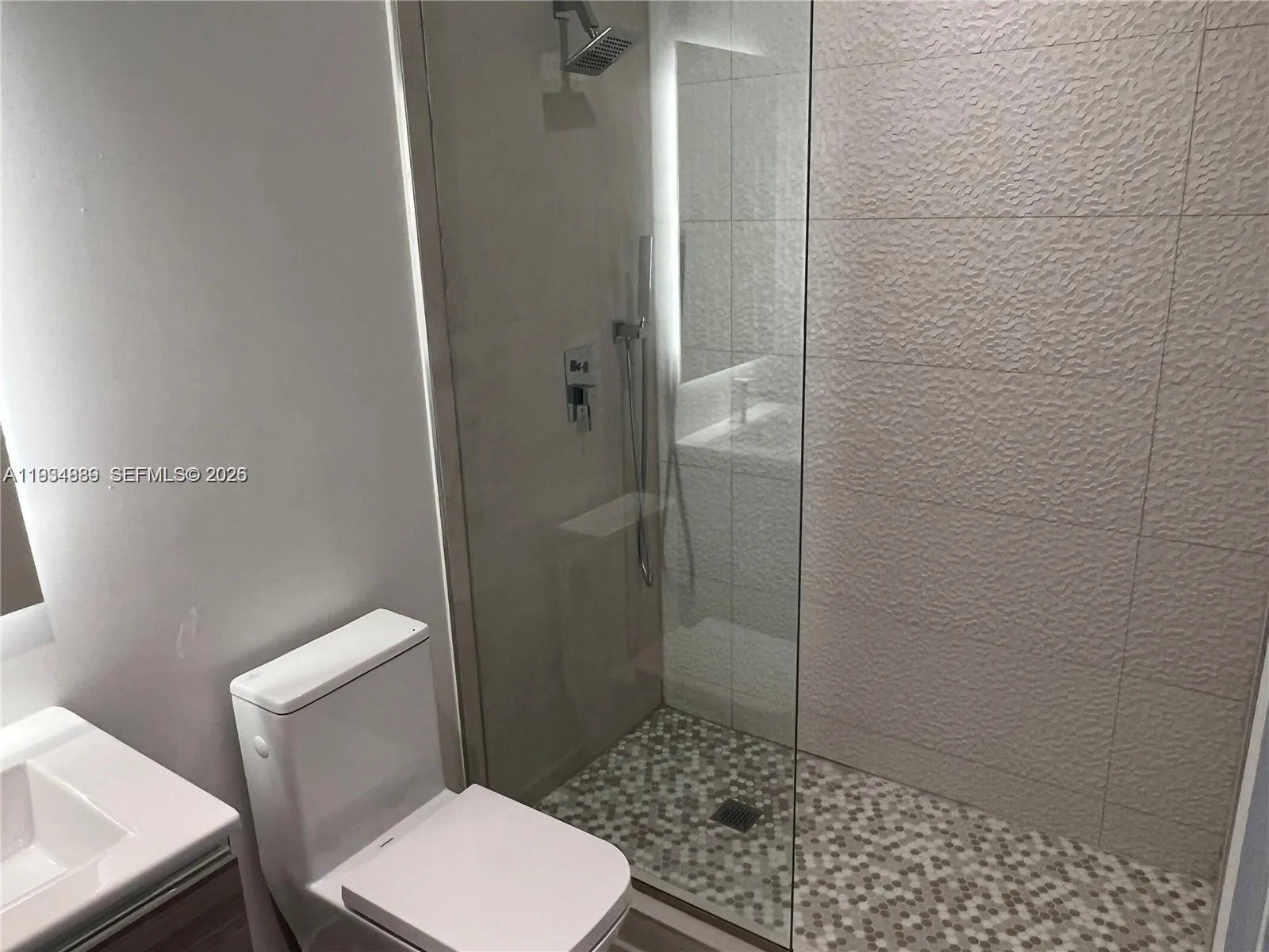 239 SW 9th St # 2103, Miami FL 33130