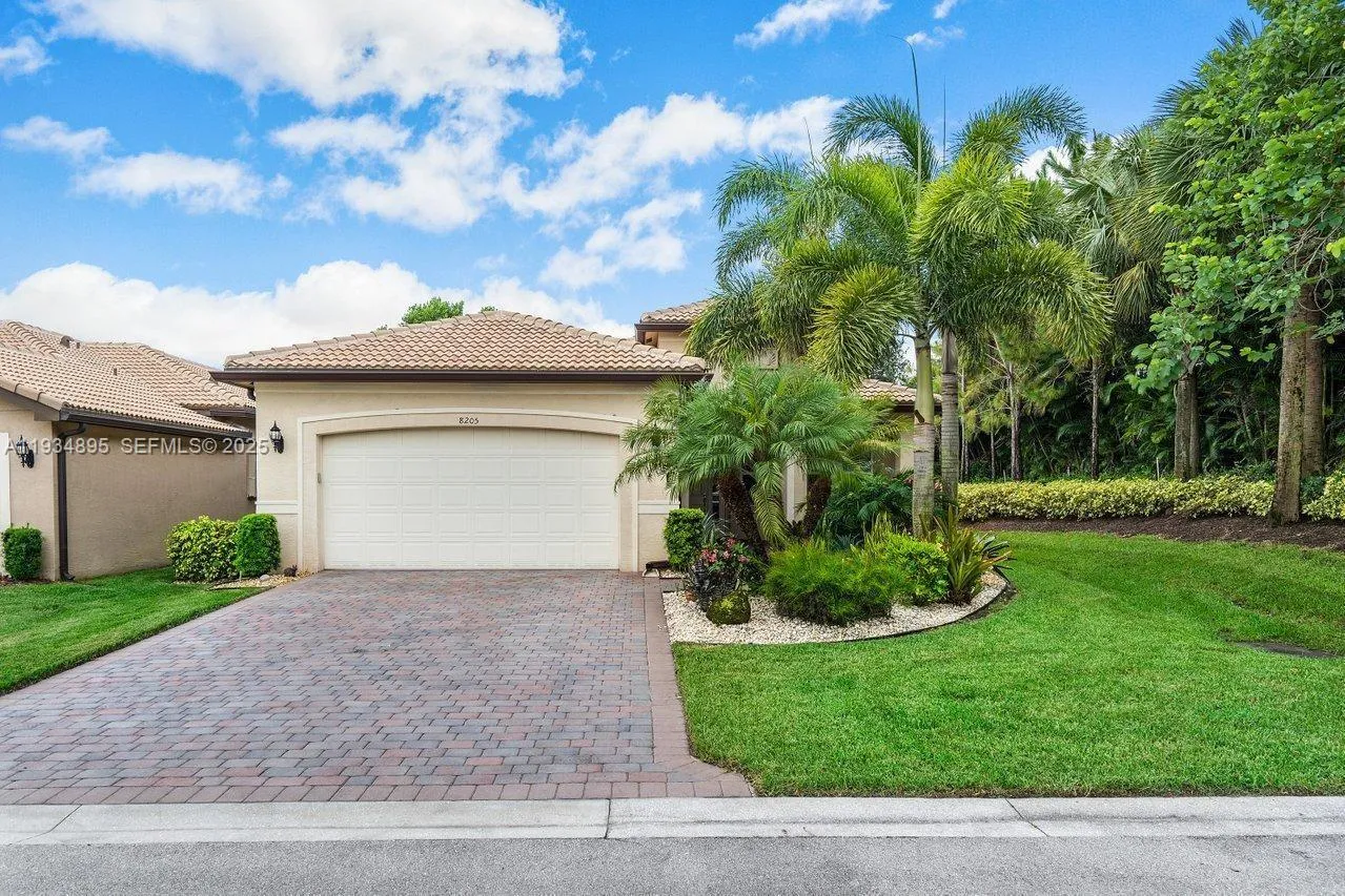 3 bedroom 2 bath Residential for sale at 8205 Boulder Mountain Ter, Boynton Beach FL 33473