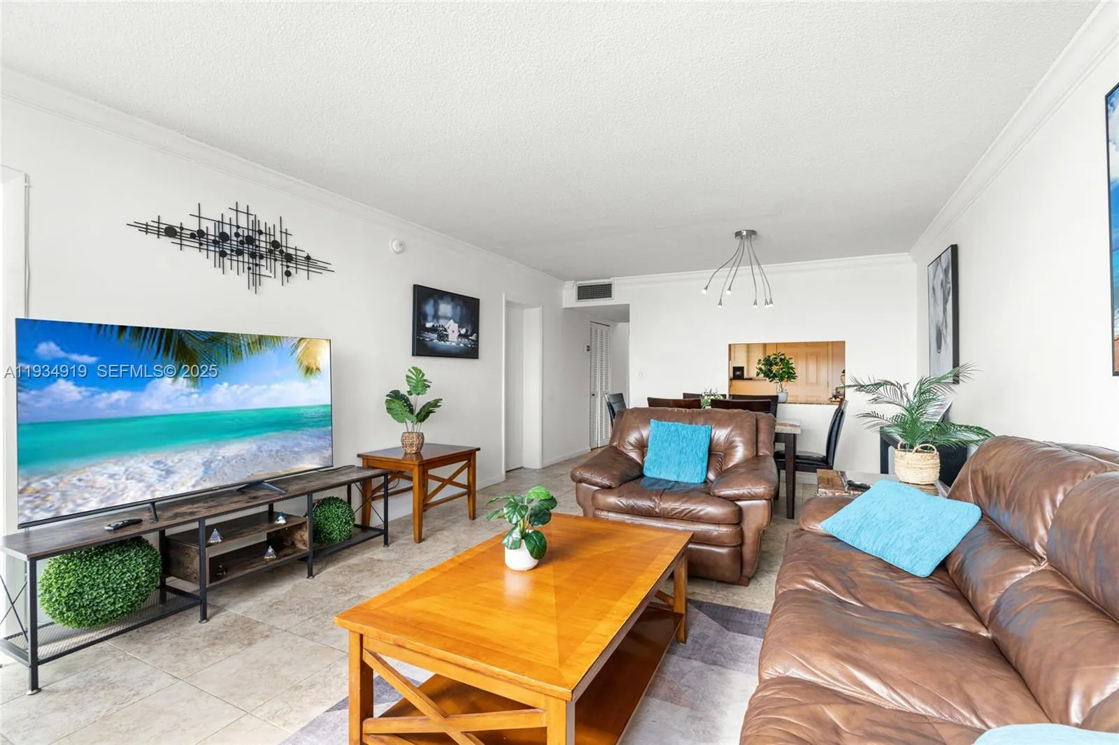 1170 NE 191st St # 35, Miami FL 33179