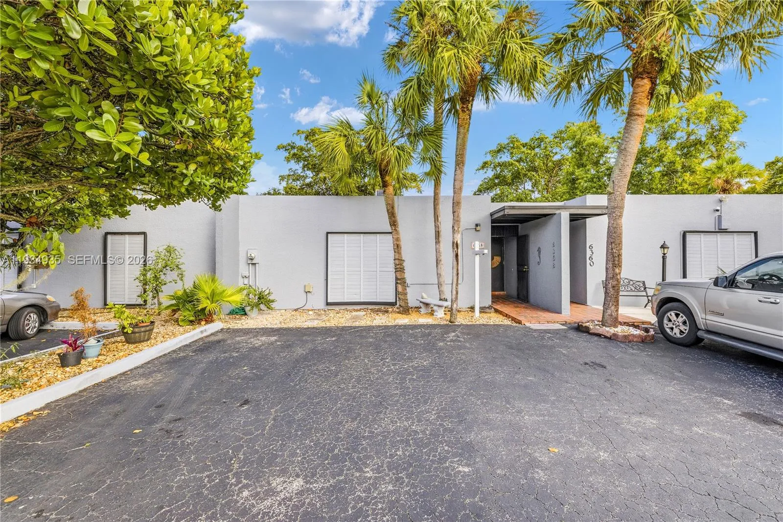 6358 Milk Wagon Ln, Miami Lakes FL 33014