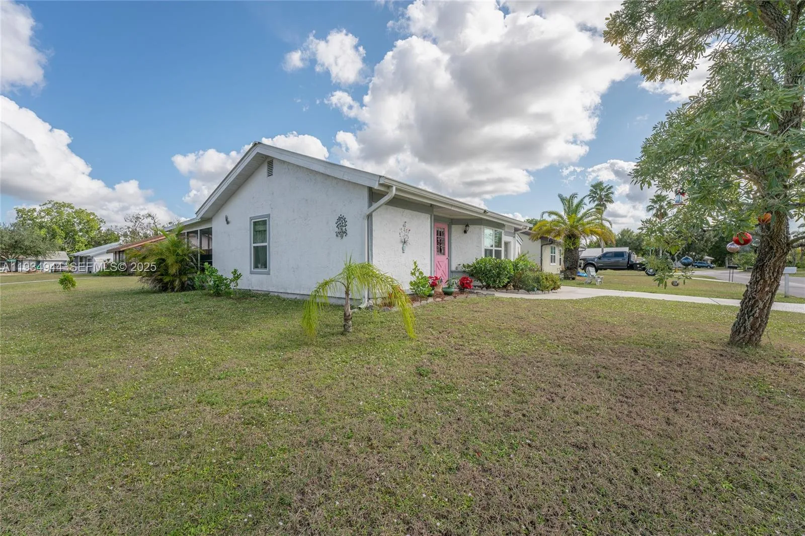 2001 Schooner Dr., La Belle FL 33935
