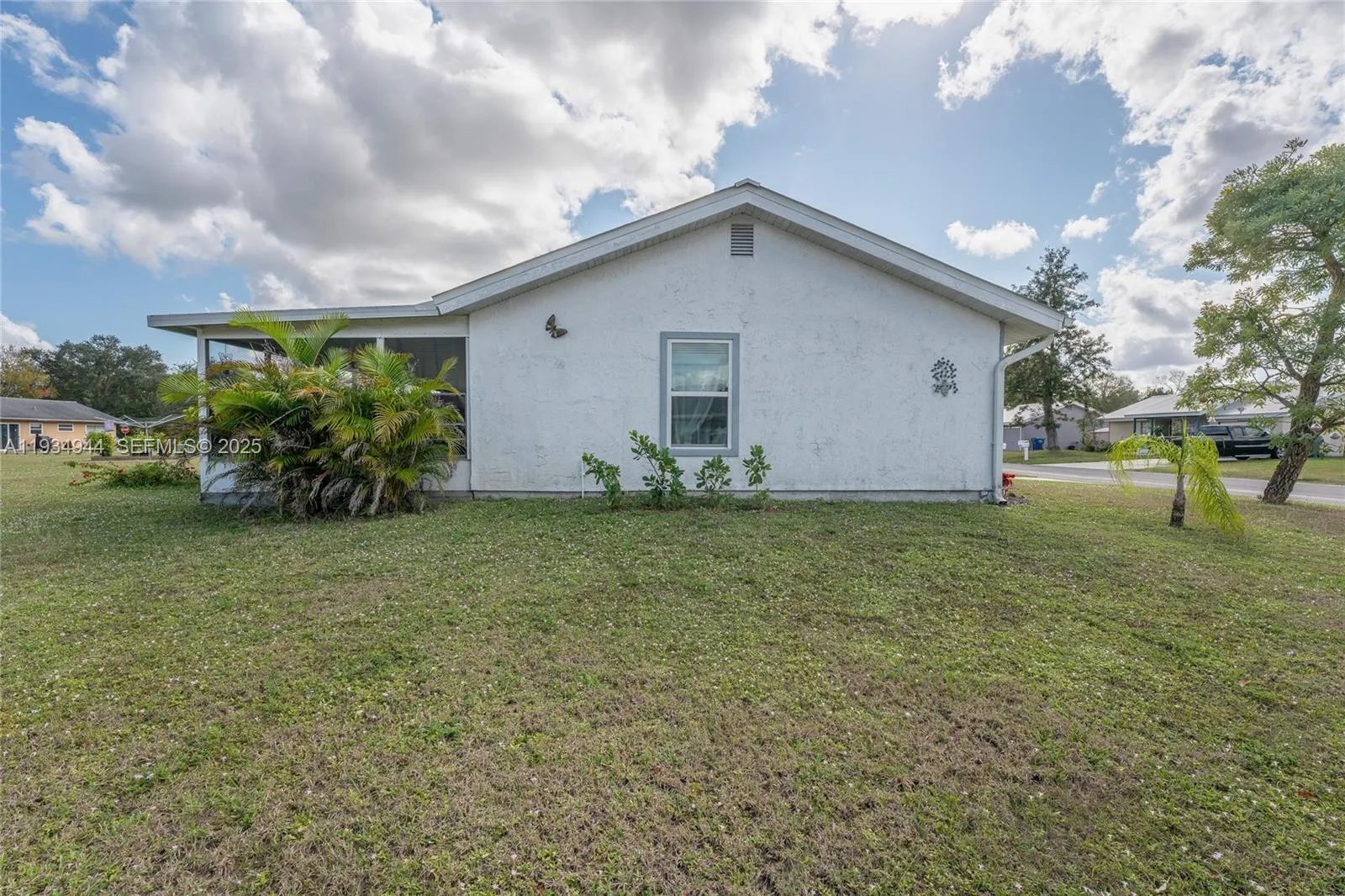 2001 Schooner Dr., La Belle FL 33935