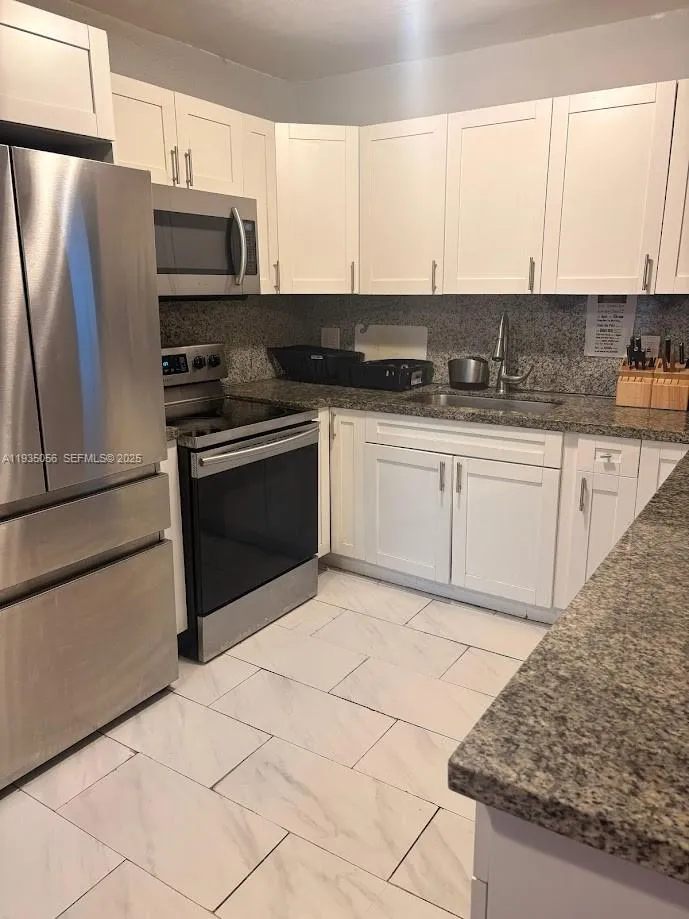 3 bedroom 3 bath Residential for sale at 1431 Fletcher St, Hollywood FL 33020