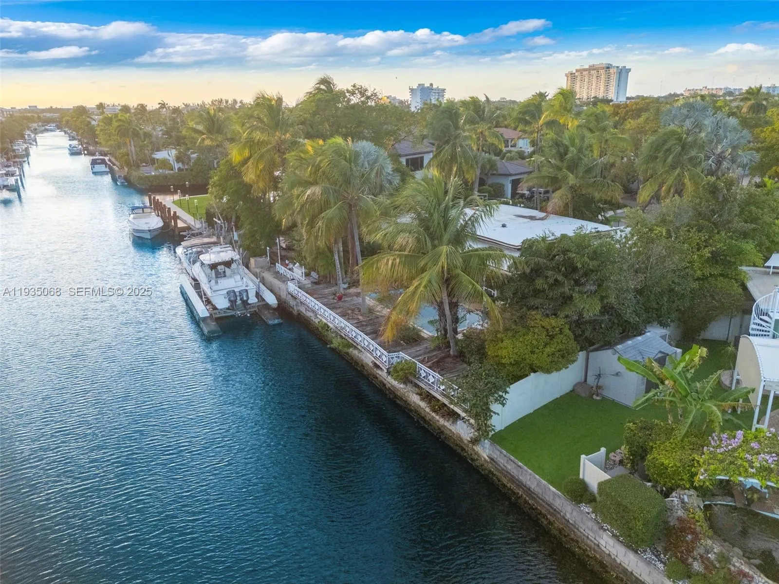 12900 Ixora Cir, North Miami FL 33181