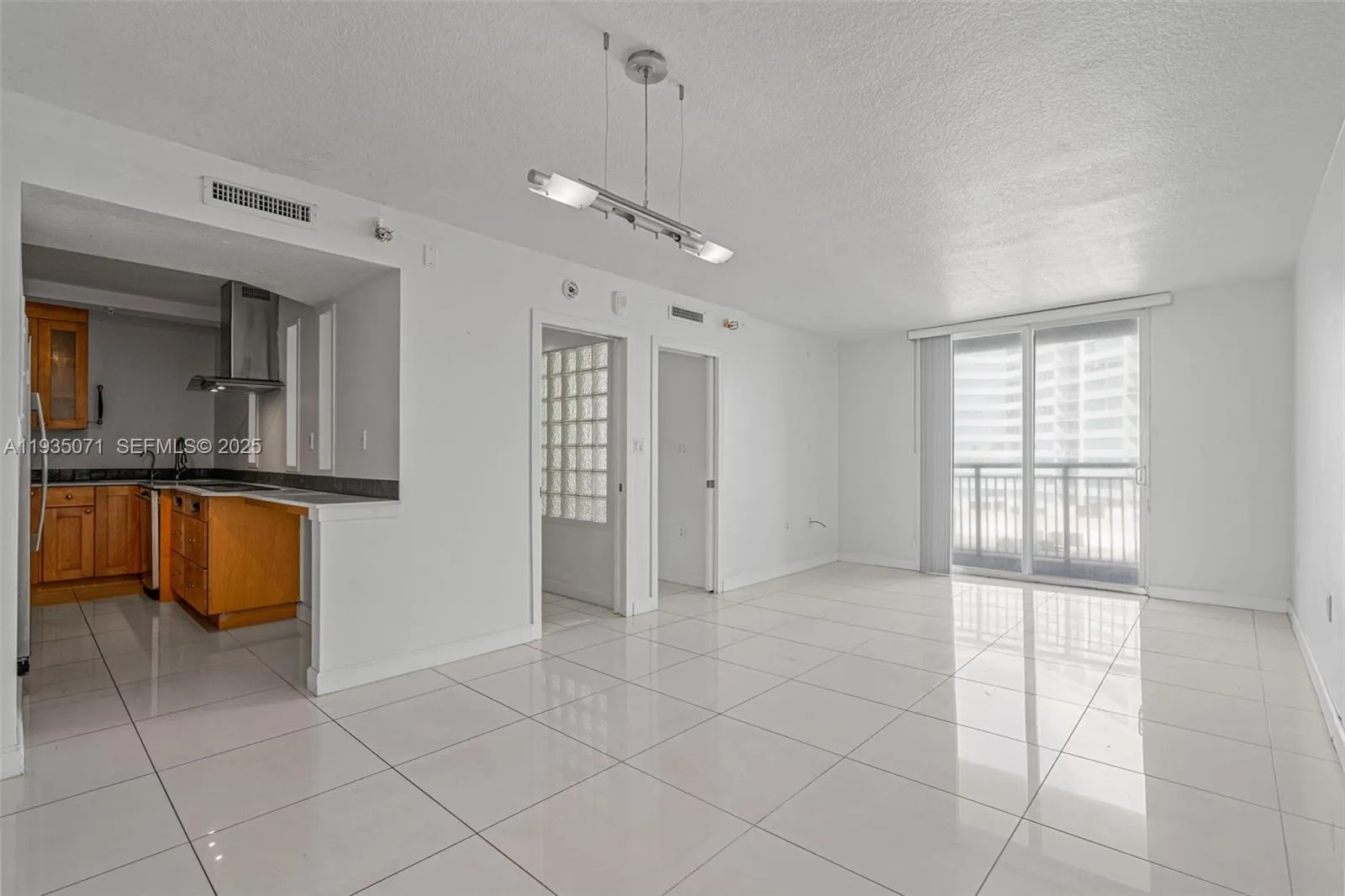 6969 Collins Ave # 811, Miami Beach FL 33141
