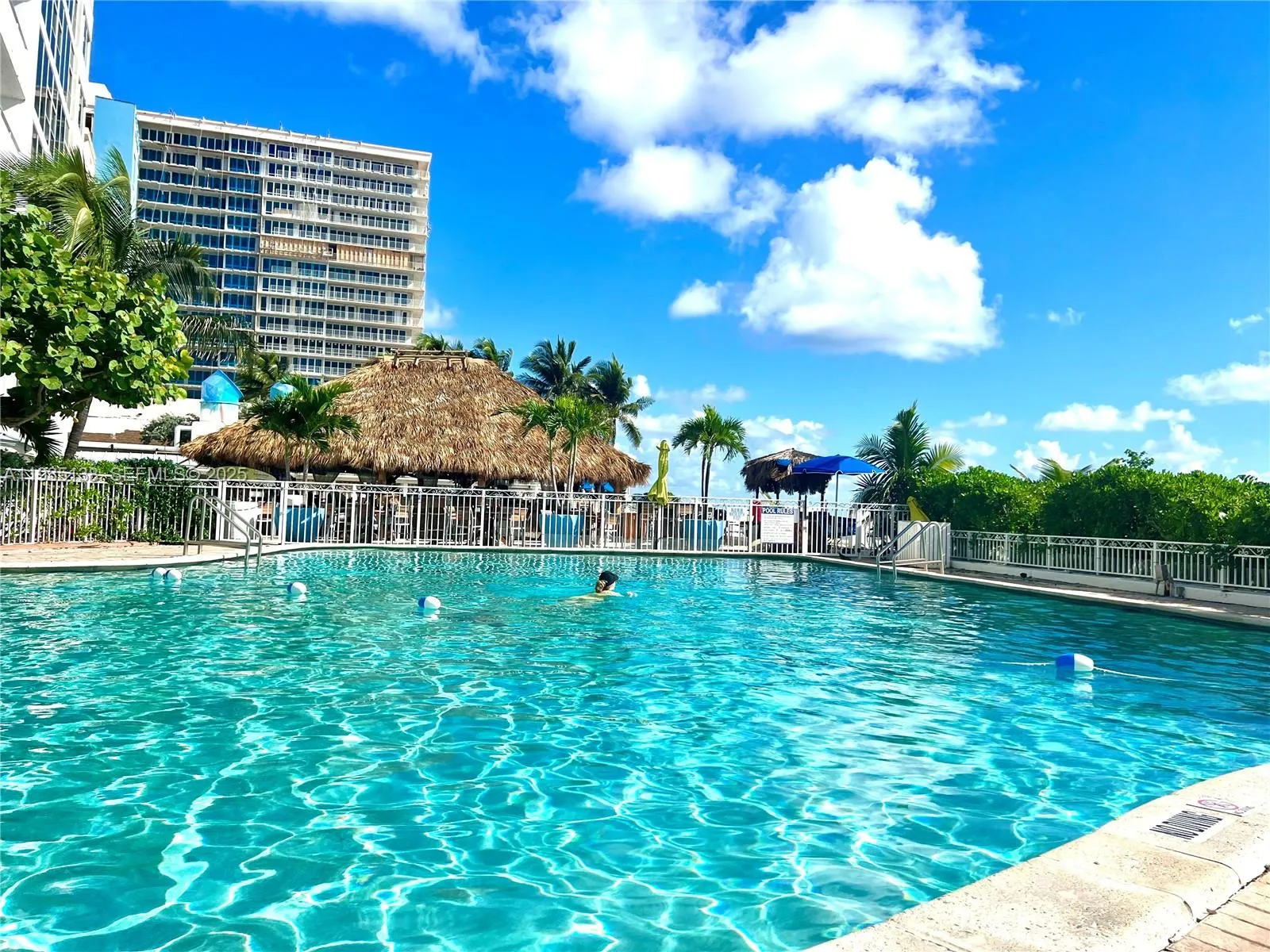 1 bedroom 1 bath for sale at 4040 Galt Ocean Dr # 337, Fort Lauderdale FL 33308