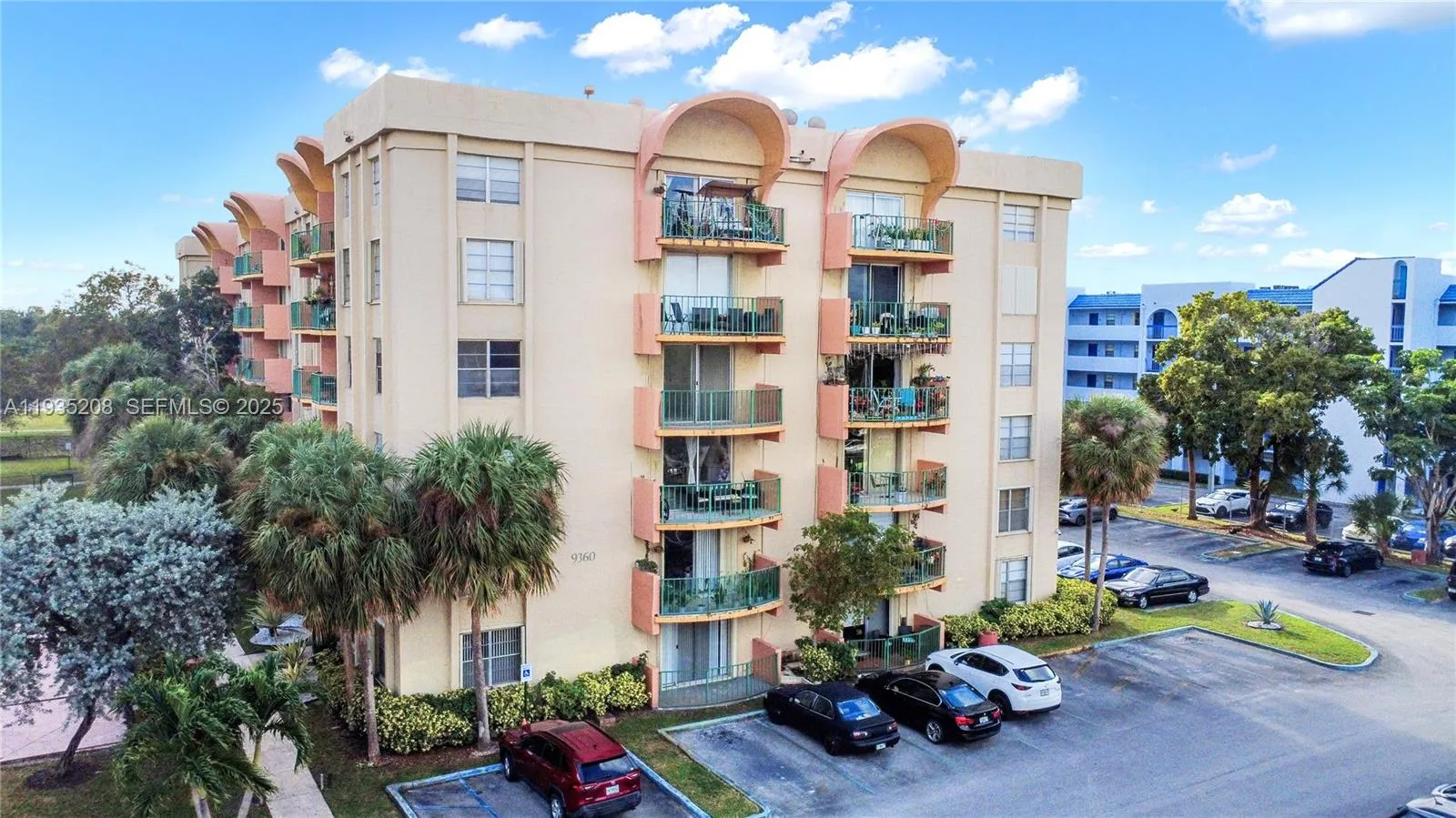 9360 Fontainebleau Blvd # 101, Miami FL 33172