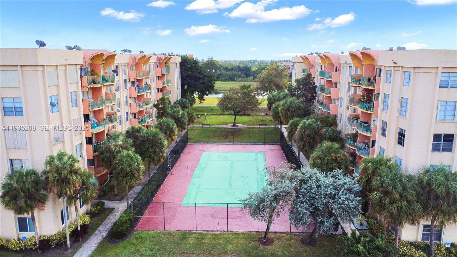 9360 Fontainebleau Blvd # 101, Miami FL 33172