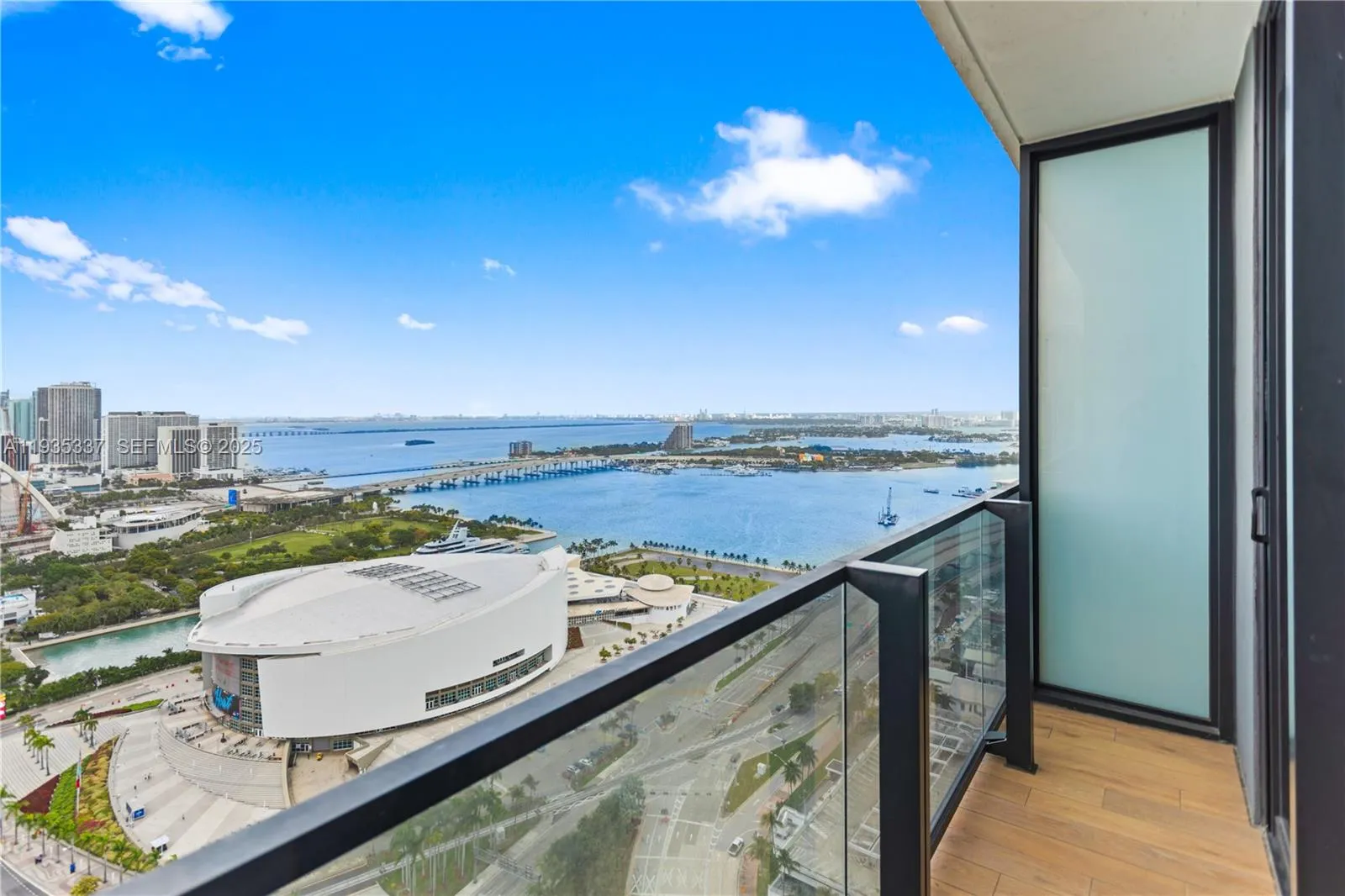 1 bedroom 1 bath Residential for sale at 398 NE 5th St # 3102, Miami FL 33132