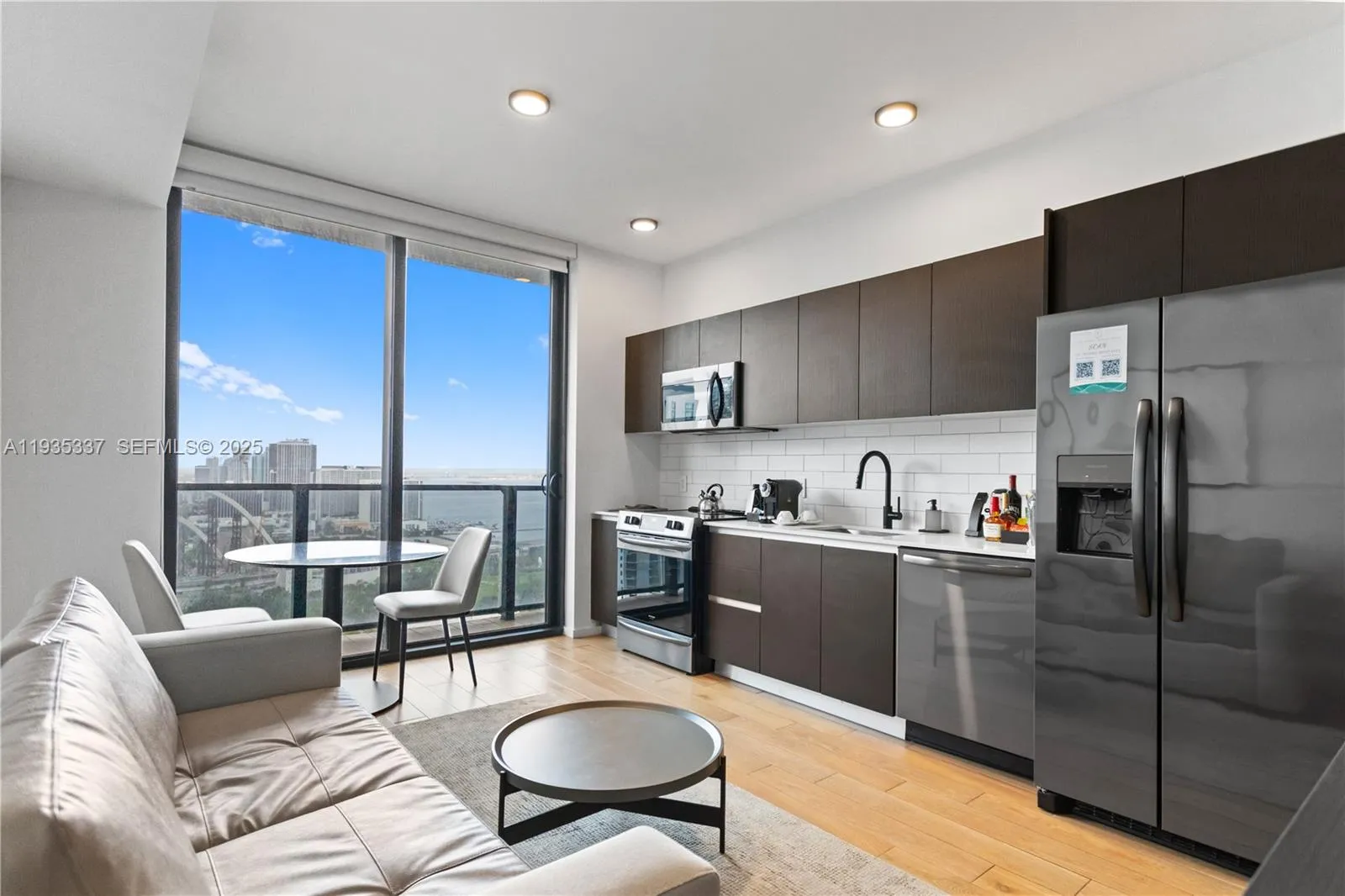 398 NE 5th St # 3102, Miami FL 33132