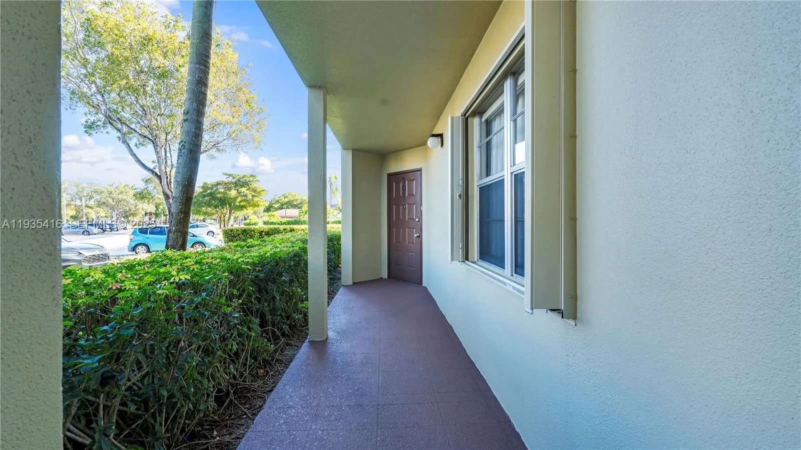 2 bedroom 2 bath for sale at 13000 SW 15th Ct # 101U, Pembroke Pines FL 33027