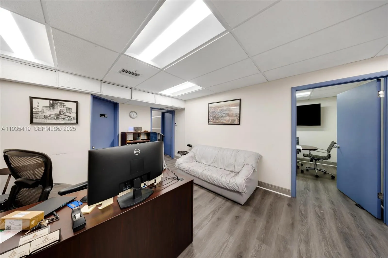 7657 NW 50th St, Miami FL 33166