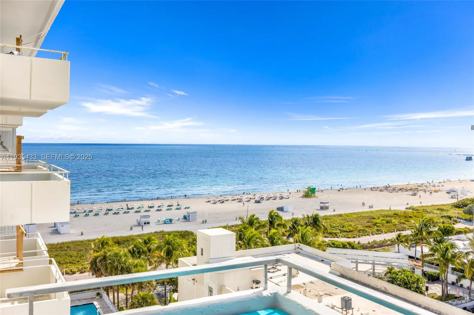 1 bedroom 1 bath for sale at 465 Ocean Dr # 1008, Miami Beach FL 33139