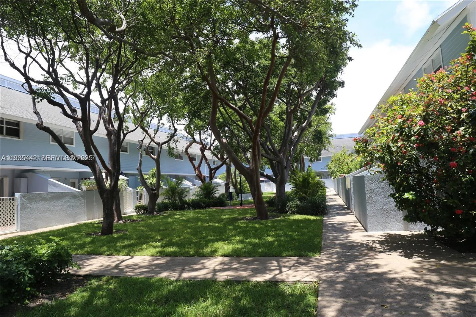 798 Crandon Blvd # C, Key Biscayne FL 33149