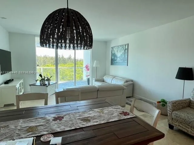 2 bedroom 2 bath for sale at 14951 Royal Oaks Ln # 505, North Miami FL 33181