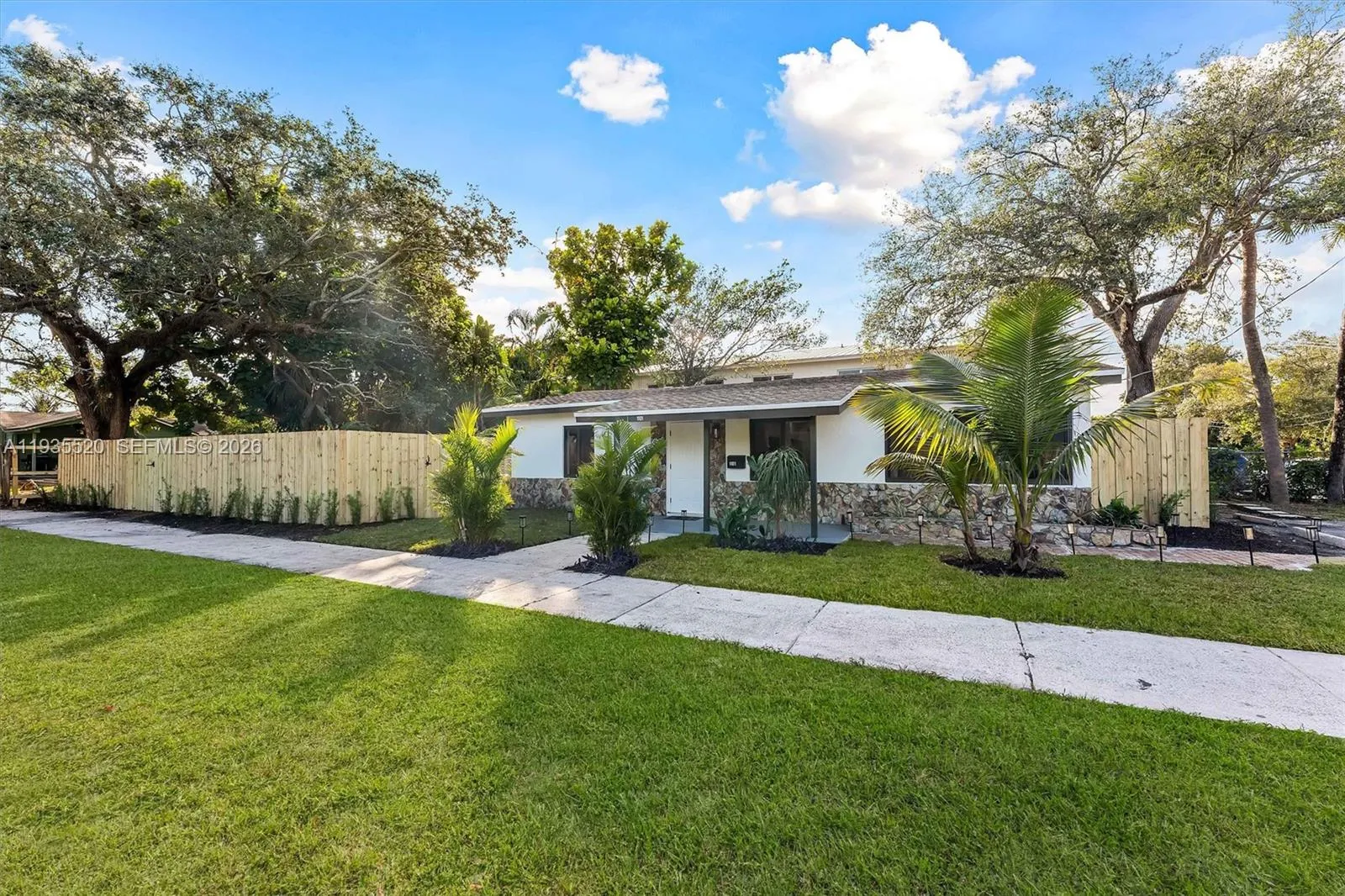 1101 SW 19th Ave, Fort Lauderdale FL 33312