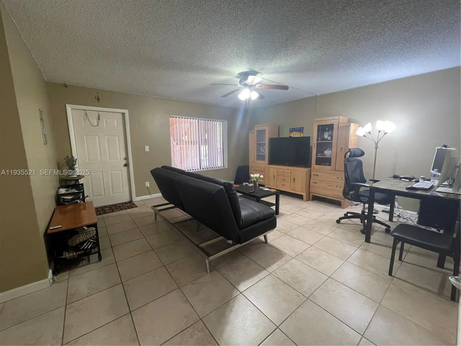 2 bedroom 2 bath for sale at 6900 SW 39th St # 207J, Davie FL 33314
