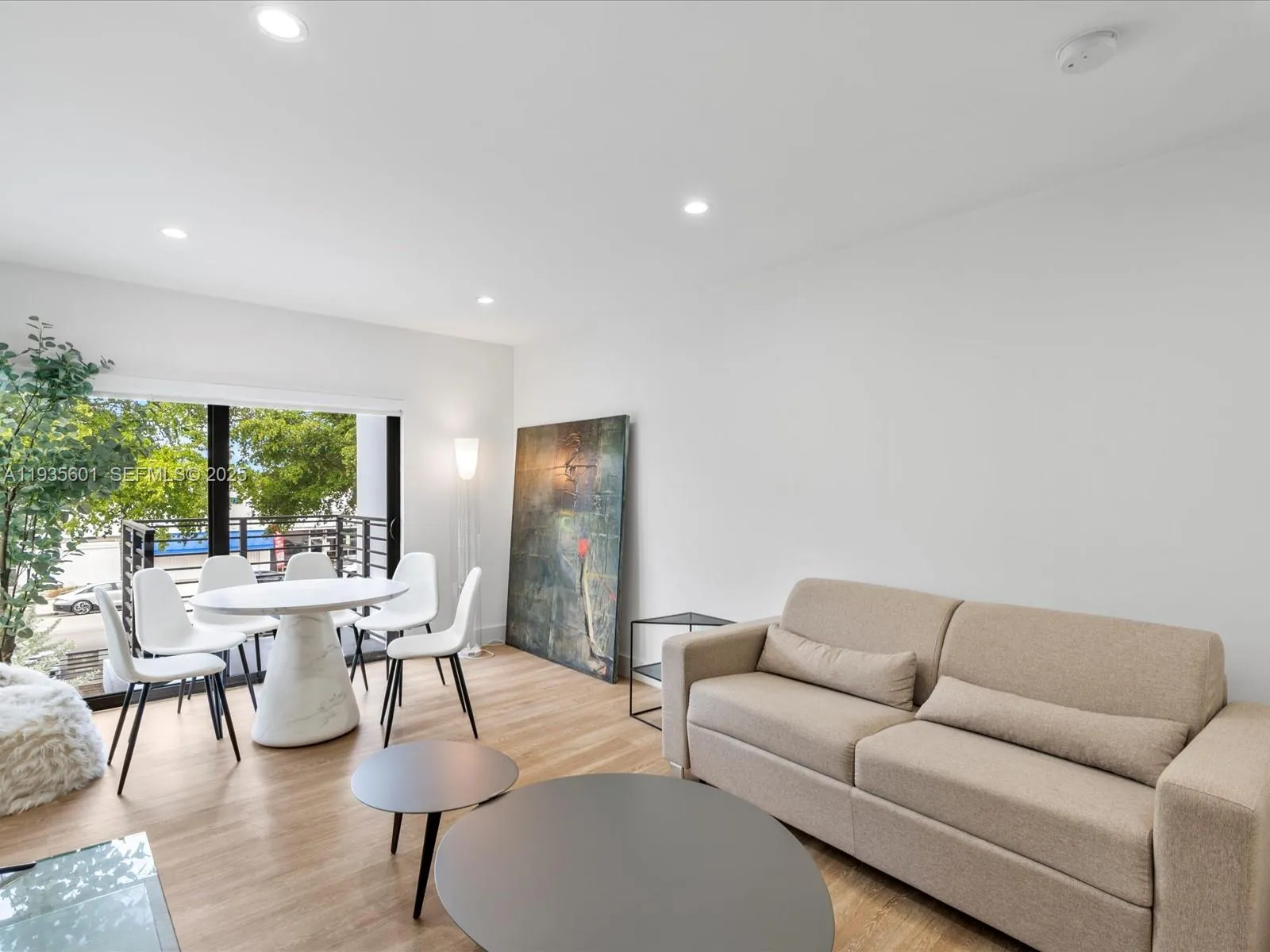 1134 71st St # 3, Miami Beach FL 33141