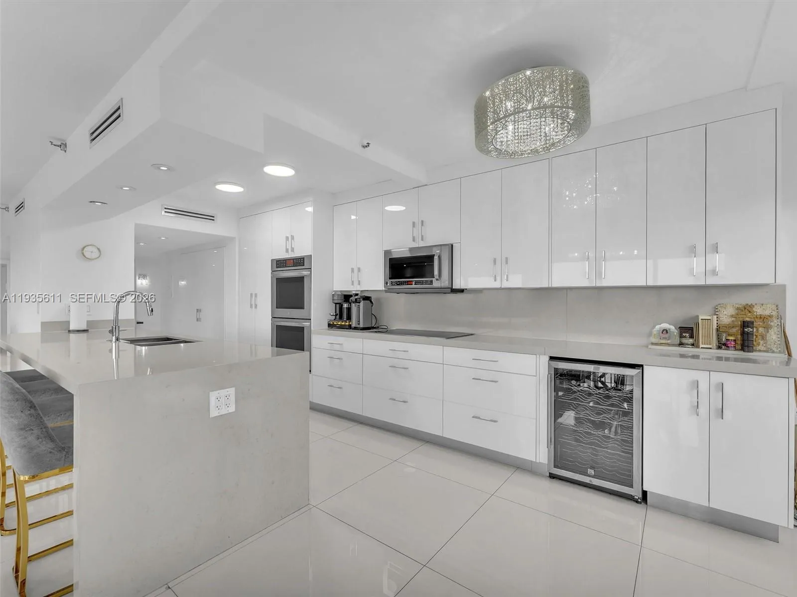 19707 Turnberry Way # 21D, Aventura FL 33180