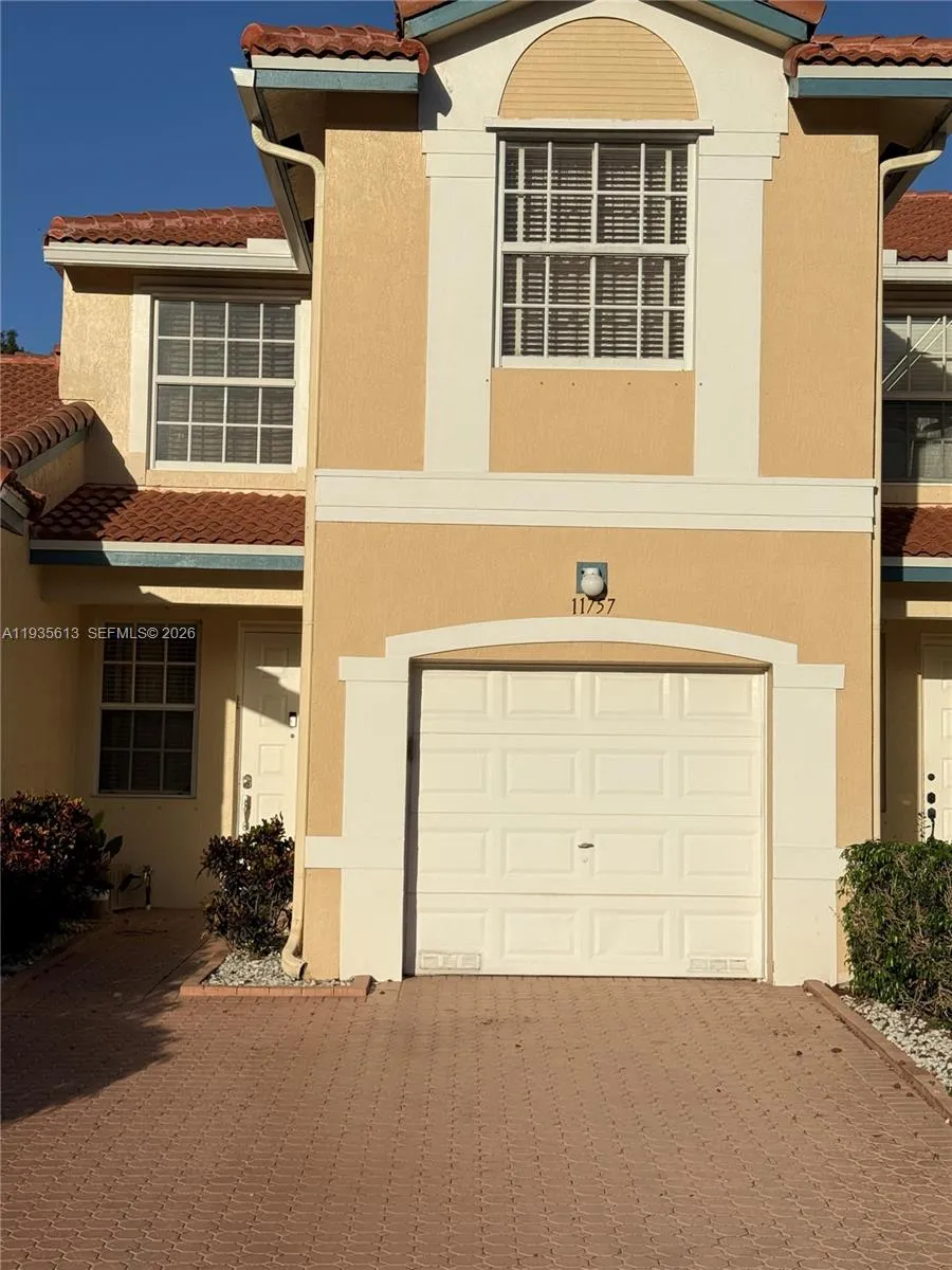 11757 NW 47th Dr, Coral Springs FL 33076