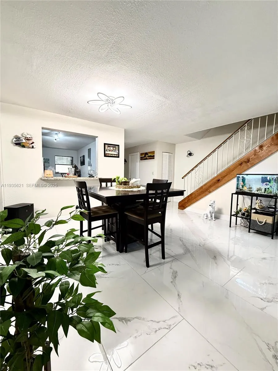3536 Estepona Ave, Doral FL 33178