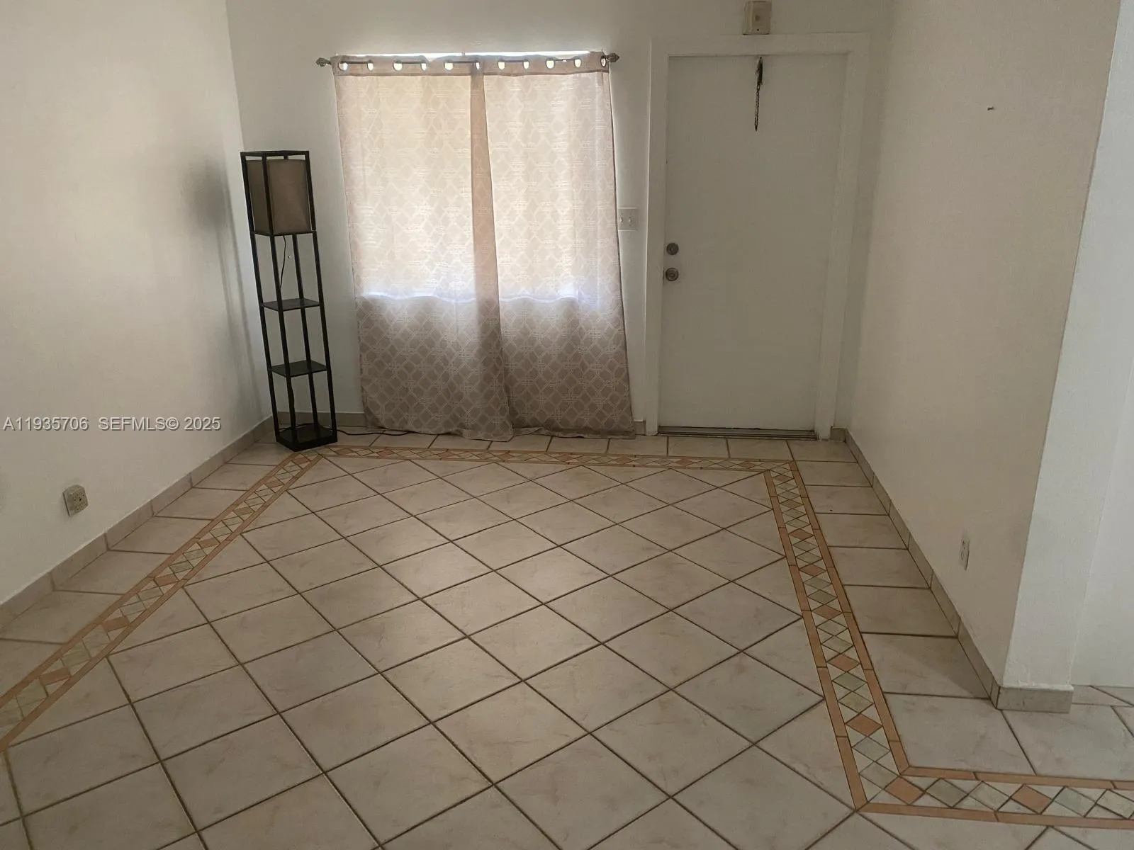 400 SE 3rd Ave # 106, Hallandale Beach FL 33009