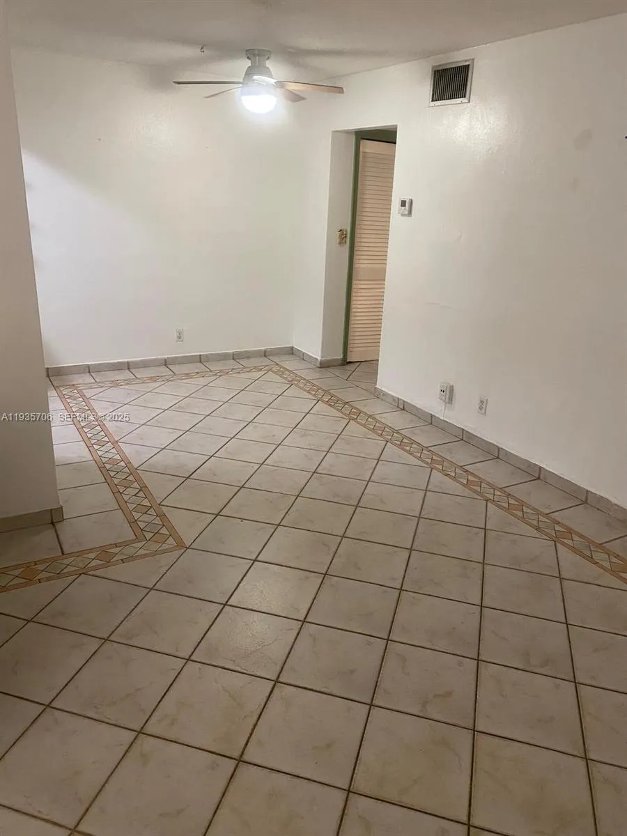 400 SE 3rd Ave # 106, Hallandale Beach FL 33009