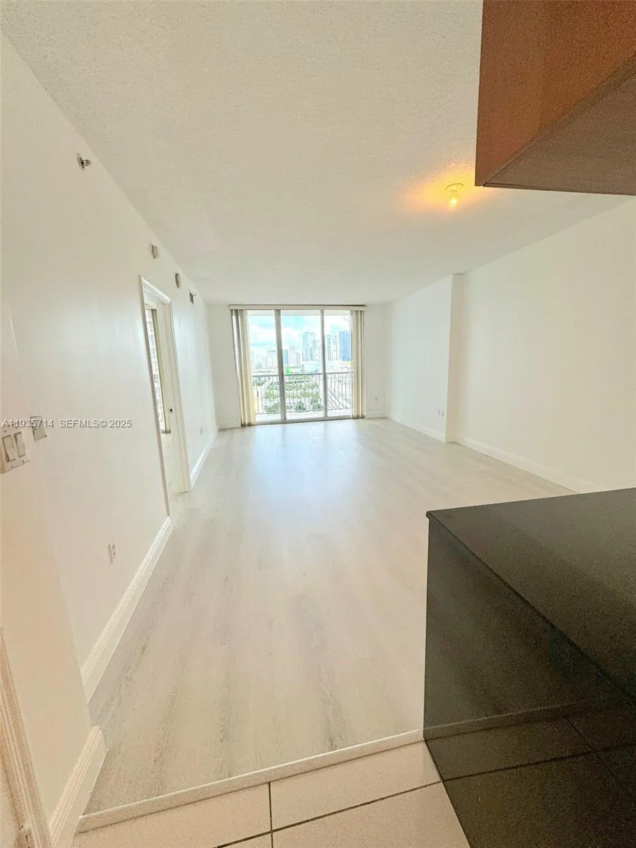 1750 N Bayshore Dr # 1606, Miami FL 33132