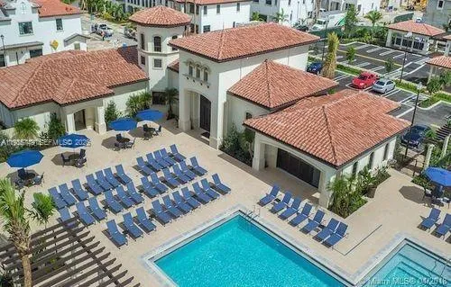 11330 SW 16th St # 11330, Pembroke Pines FL 33025