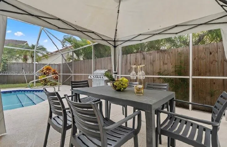 2002 Lake Breeze Ct, Wellington FL 33414