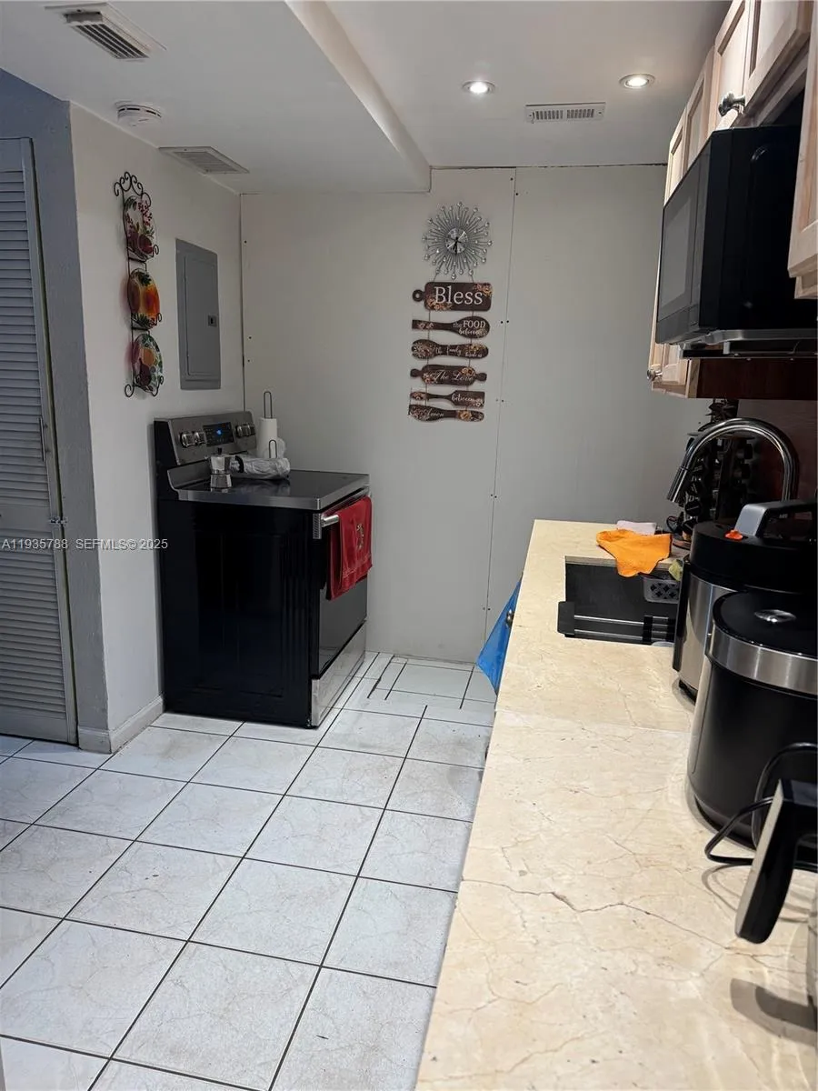 19317 NW 47th Ave # 19137, Miami Gardens FL 33055