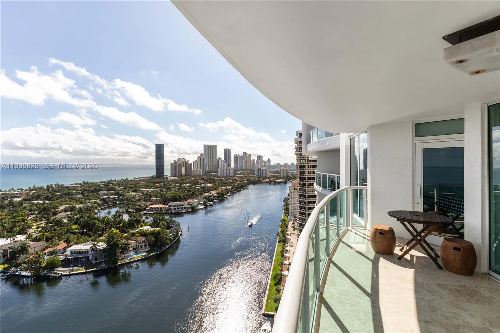 20201 E Country Club Dr # 2506, Aventura FL 33180