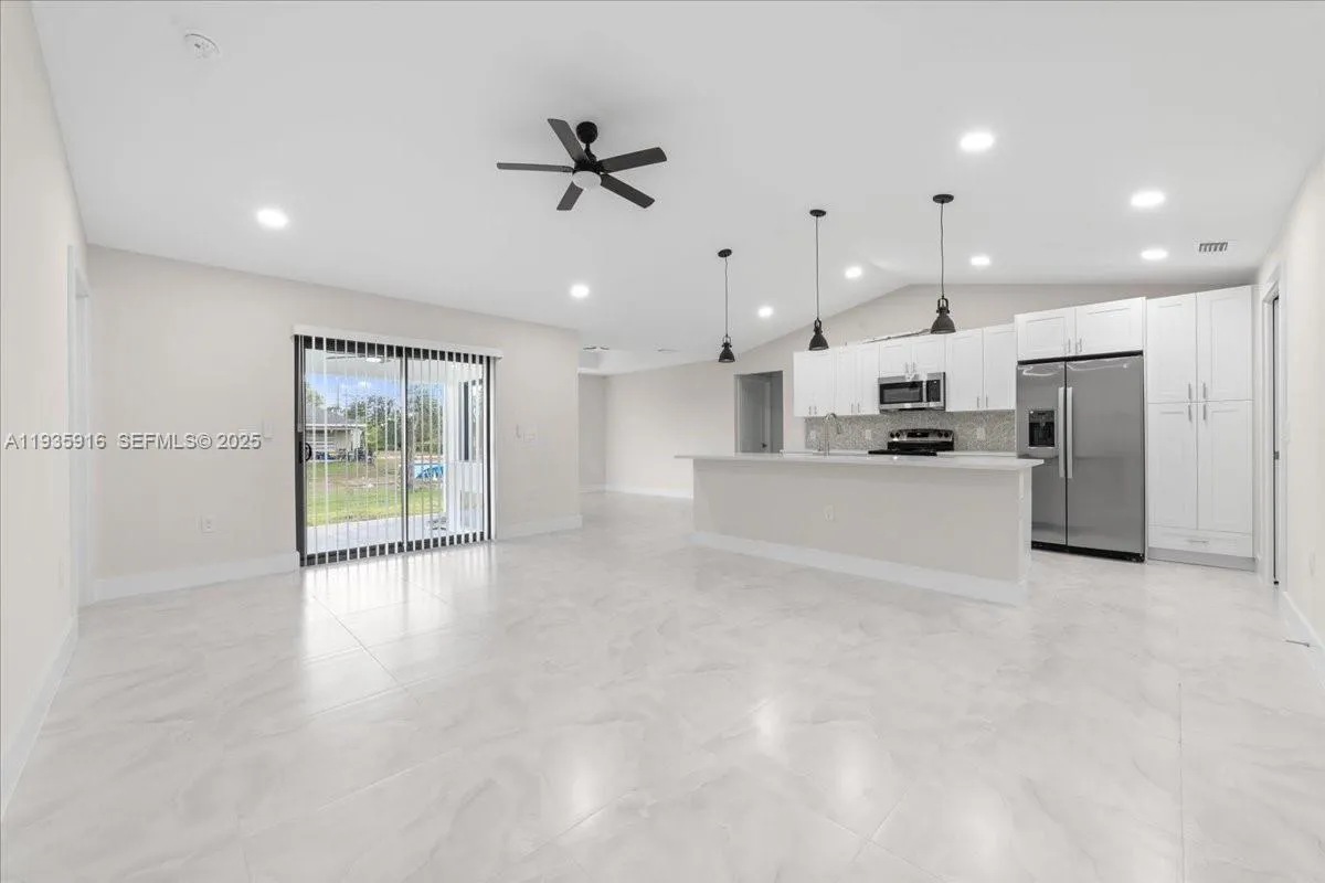 3202 SW 8th Street, Other City - In The State Of Florida FL 33976