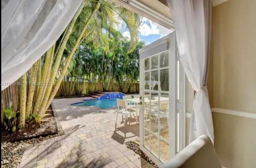 12980 Blue Lake Dr, Wellington FL 33414