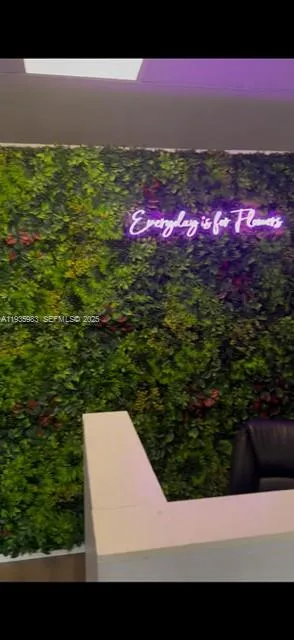 4090 NW 167th St, Miami FL 33054