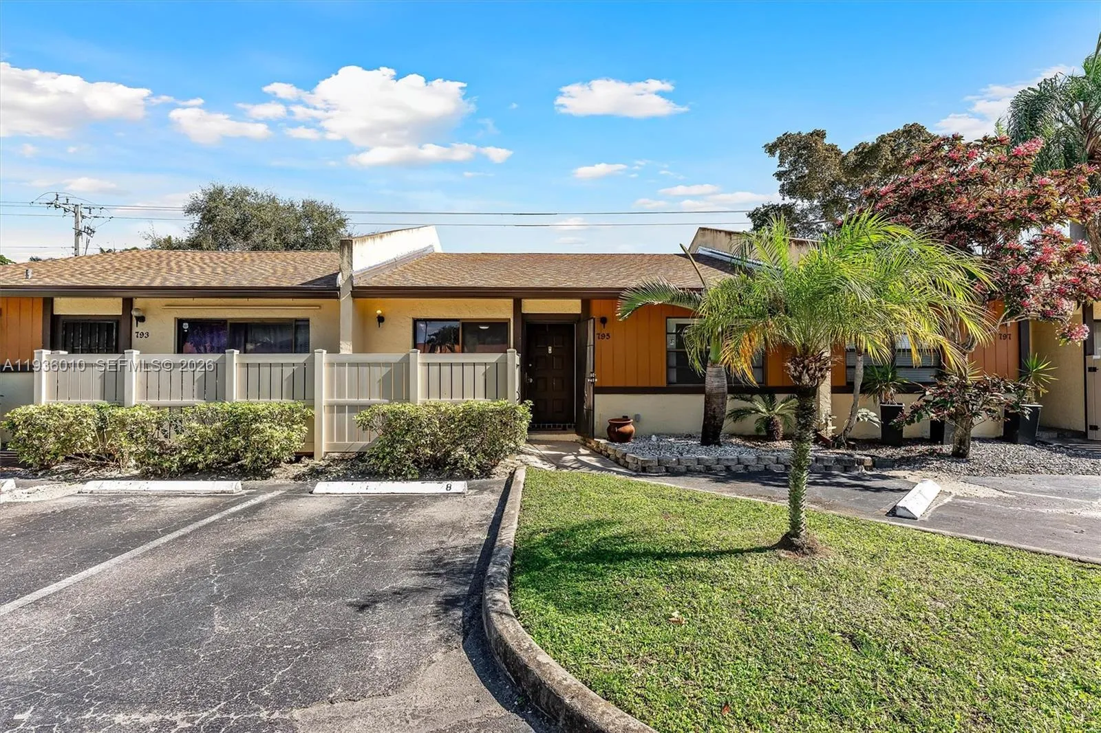 795 Banks Rd, Margate FL 33063