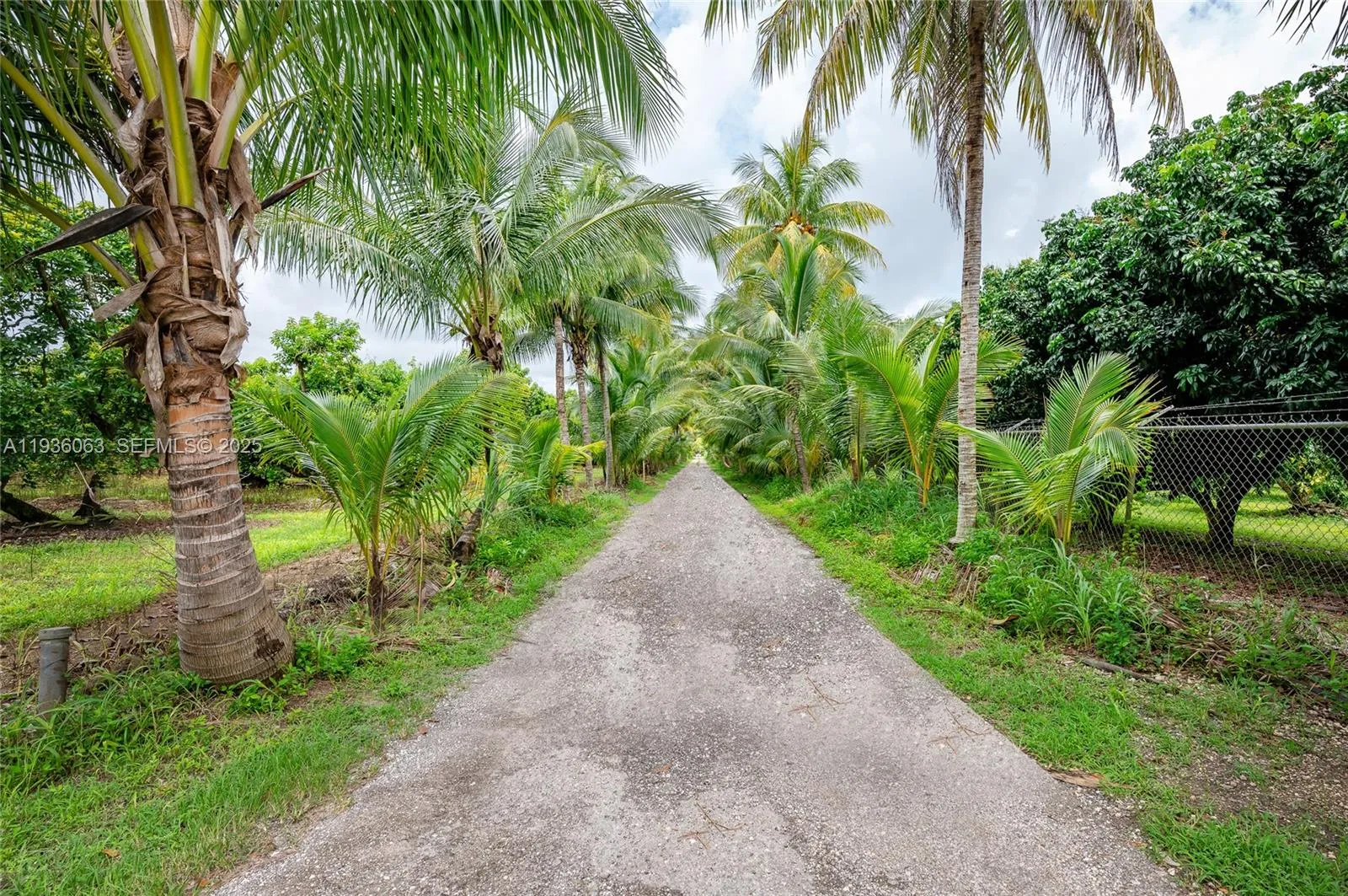 24350 SW 182nd Ave, Miami FL 33031