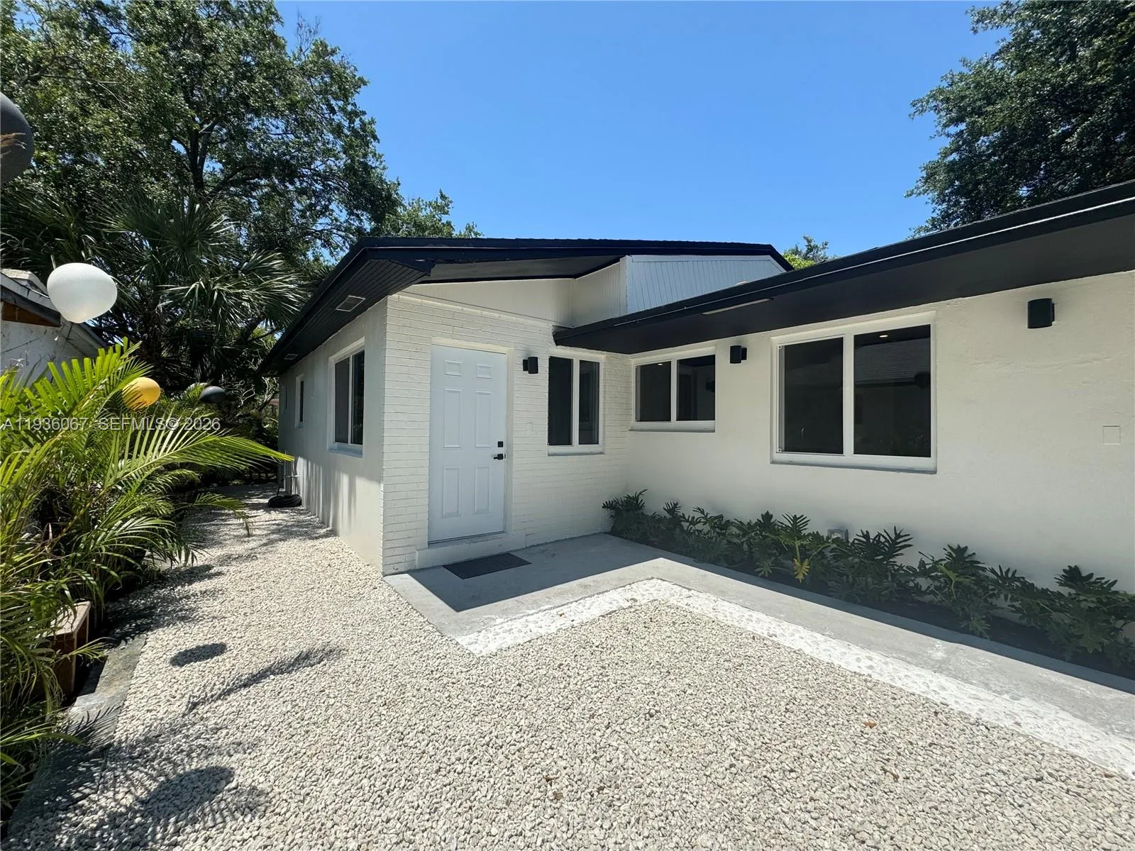 Residential Income for sale at 111 NW 7th Ave, Dania Beach FL 33004