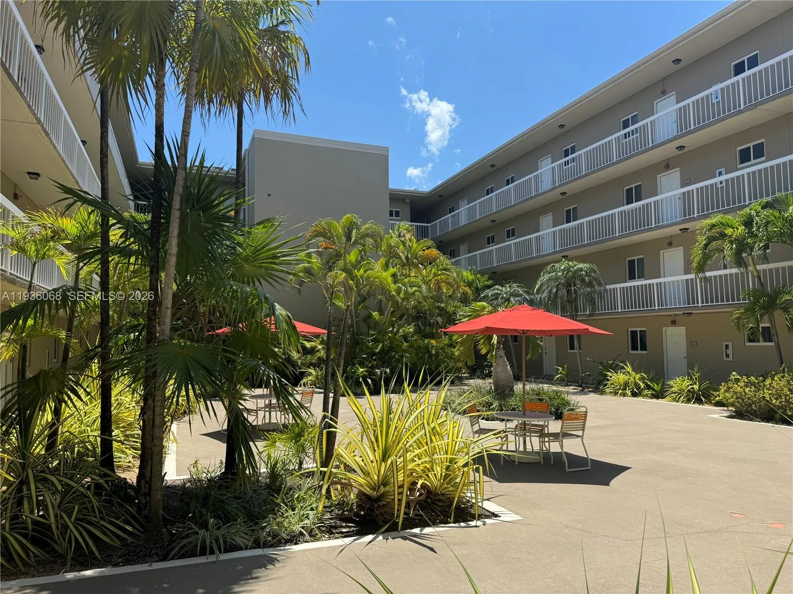 7703 Camino Real # 307, Miami FL 33143