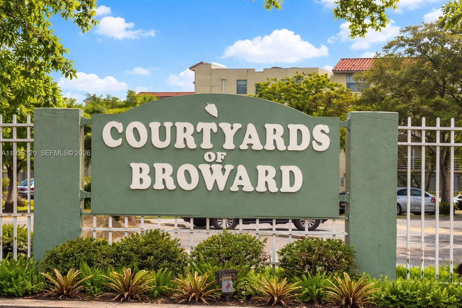 1 bedroom 1 bath Residential for sale at 1800 SW 81st Ave # 1411, North Lauderdale FL 33068