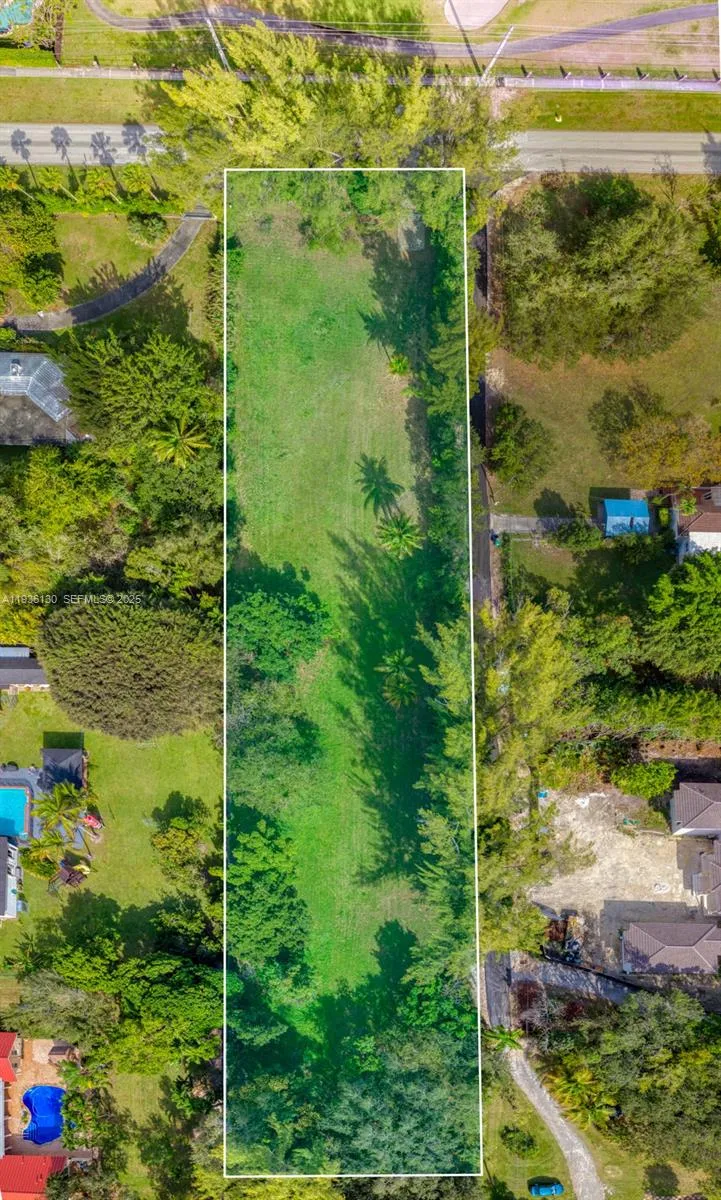 9840 SW 104th St, Miami FL 33176