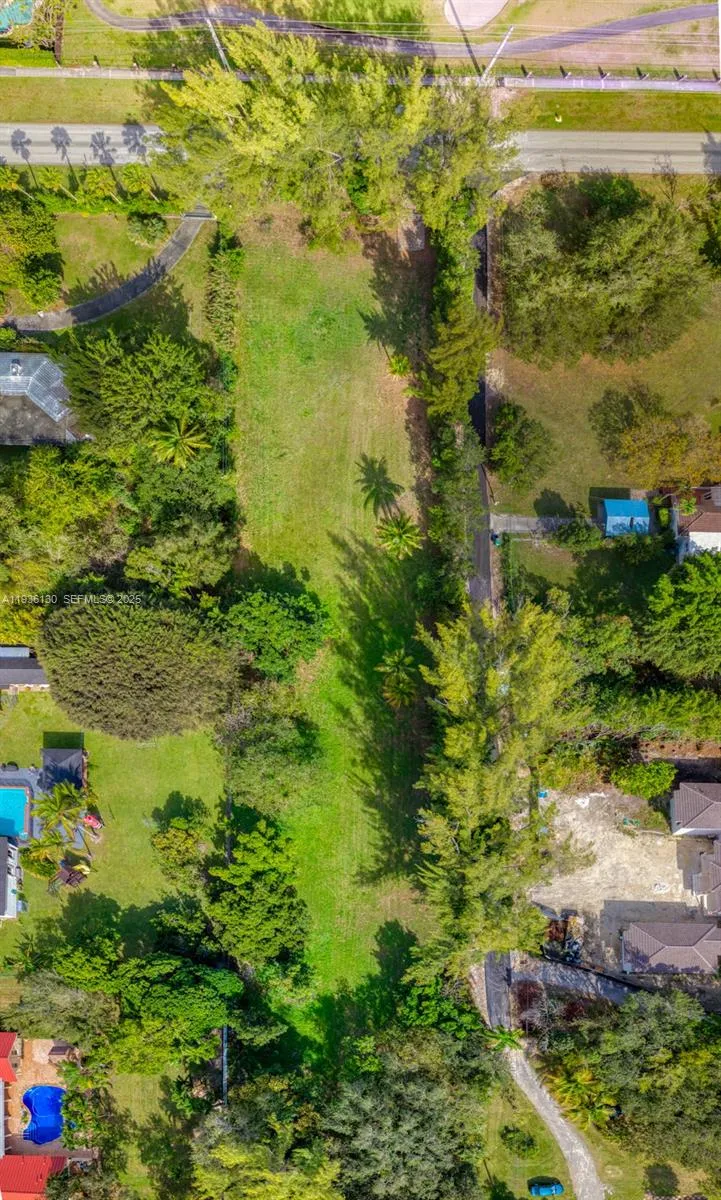 9840 SW 104th St, Miami FL 33176