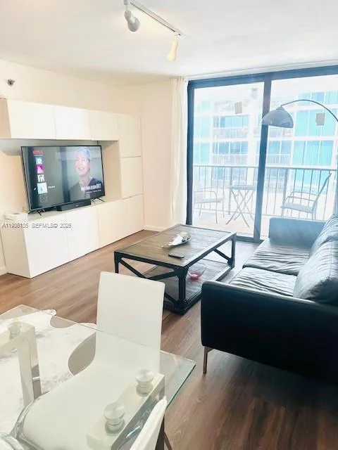 2625 Collins Ave # 415, Miami Beach FL 33140