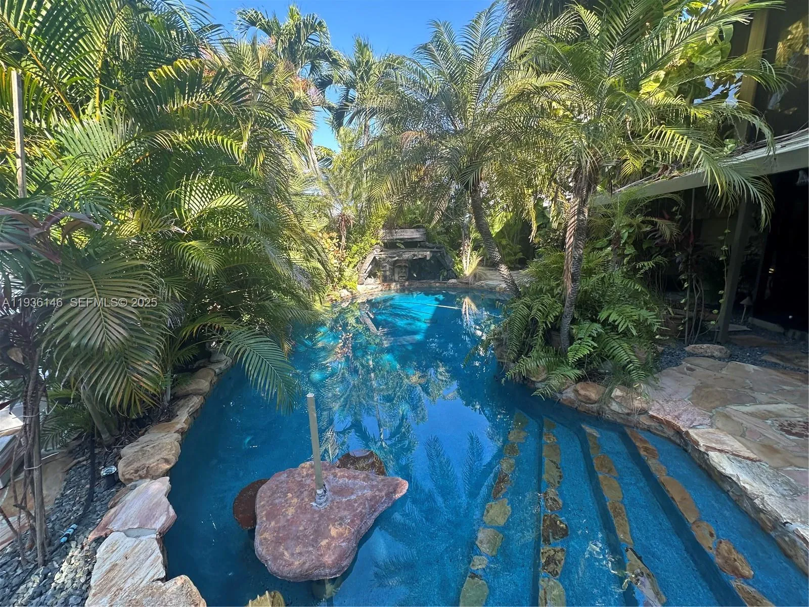 4 bedroom 6 bath for sale at 3117 NE 31st Ave, Lighthouse Point FL 33064