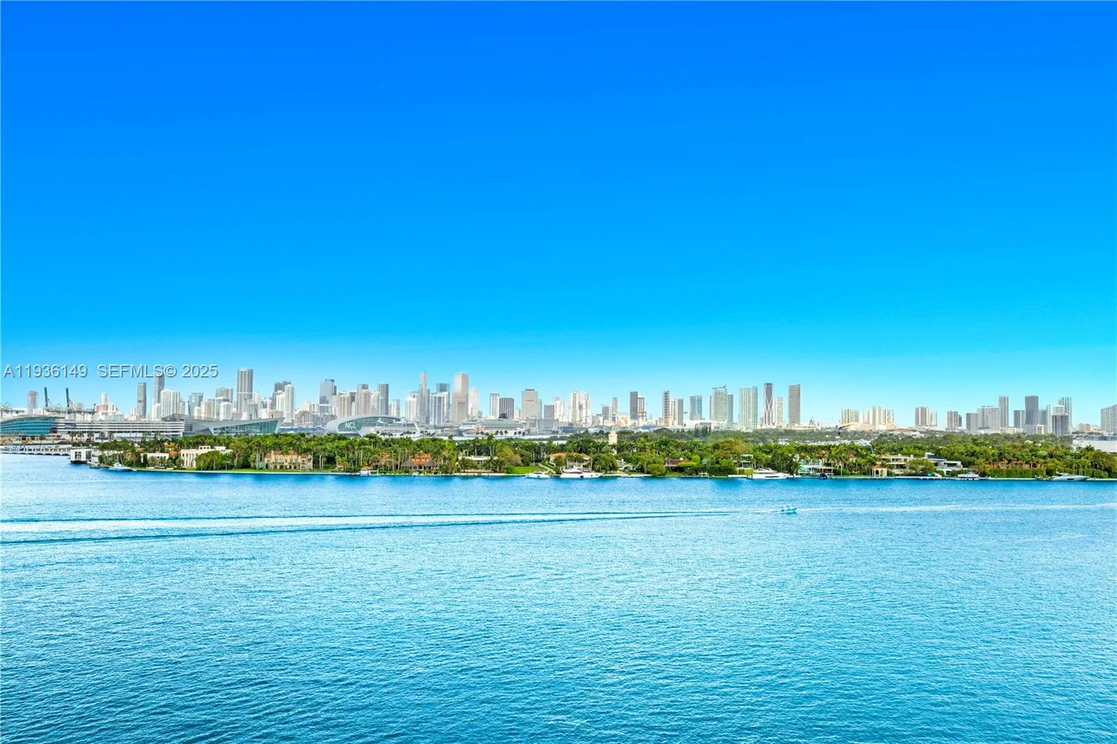 2 bedroom 2 bath for sale at 650 West Ave # 1211, Miami Beach FL 33139
