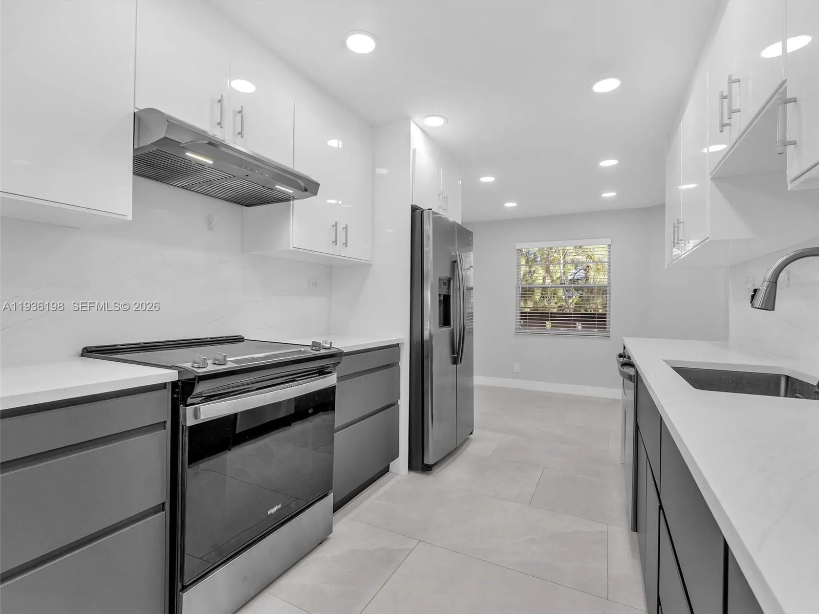 2 bedroom 2 bath Residential for sale at 1601 Abaco Dr # F3, Coconut Creek FL 33066