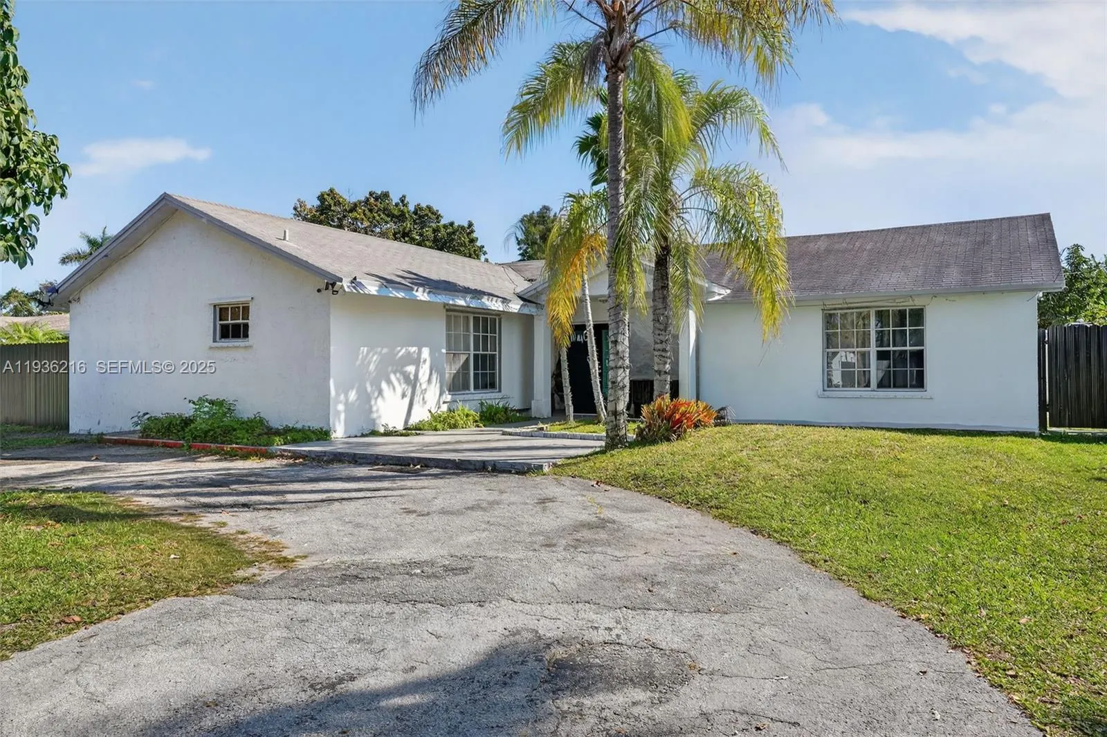 19641 Sterling Dr, Cutler Bay FL 33157
