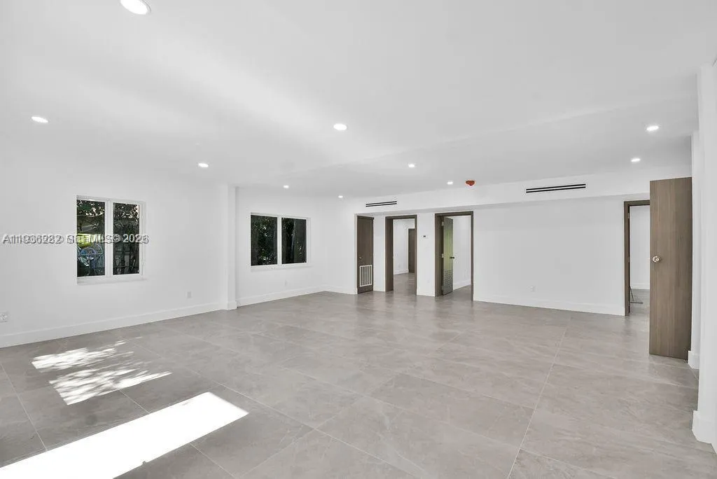 7902 SW 67th Ave, South Miami FL 33143